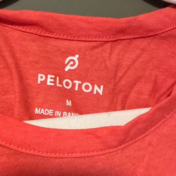 Coral Pink Peloton Tank Size M - Picture 2 of 2